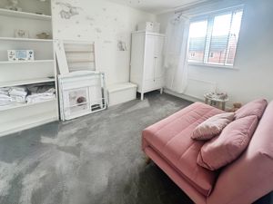 Photo 7- click for photo gallery